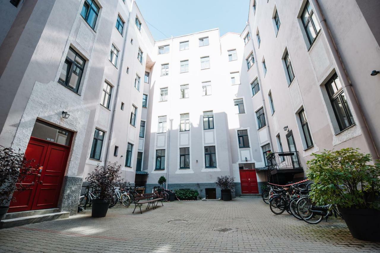Trendy Top-Floor Stay In Heart Of Riga, Near Bars & Culture Bagian luar foto