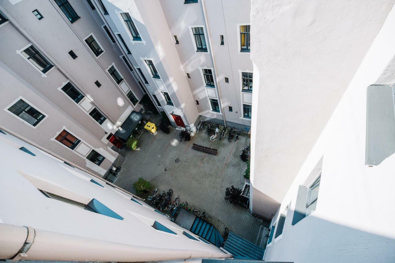 Trendy Top-Floor Stay In Heart Of Riga, Near Bars & Culture Bagian luar foto